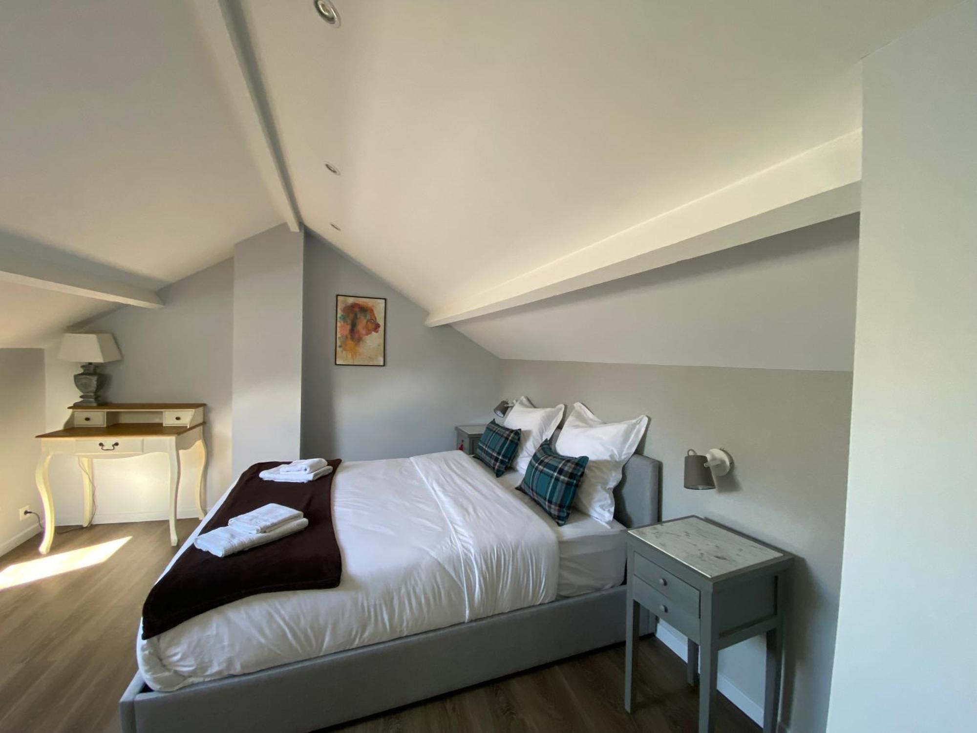 Cottage De Charme Proche De Paris Fontenay-en-Parisis エクステリア 写真